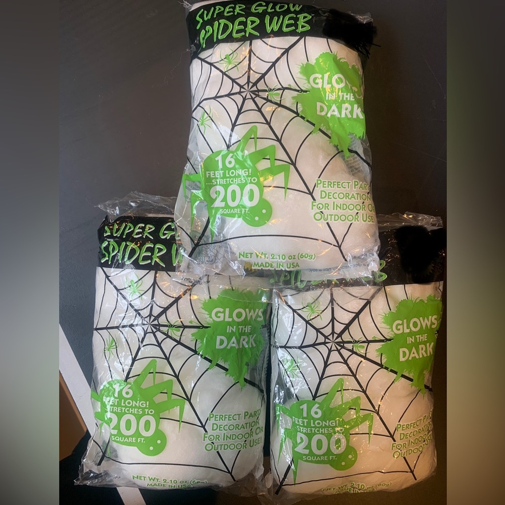 Lot 3 Stretch Spider Web Halloween 600 SQ FT Hanging Decoration Glow-in-the-Dark